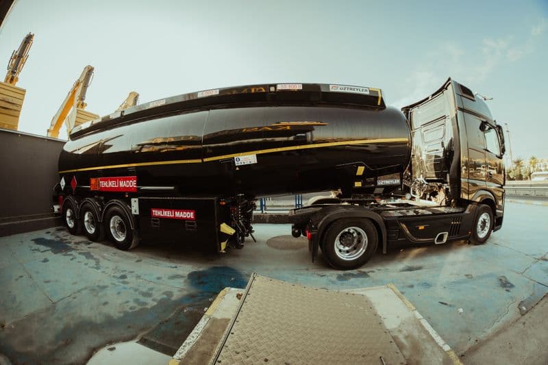16 Wheeler